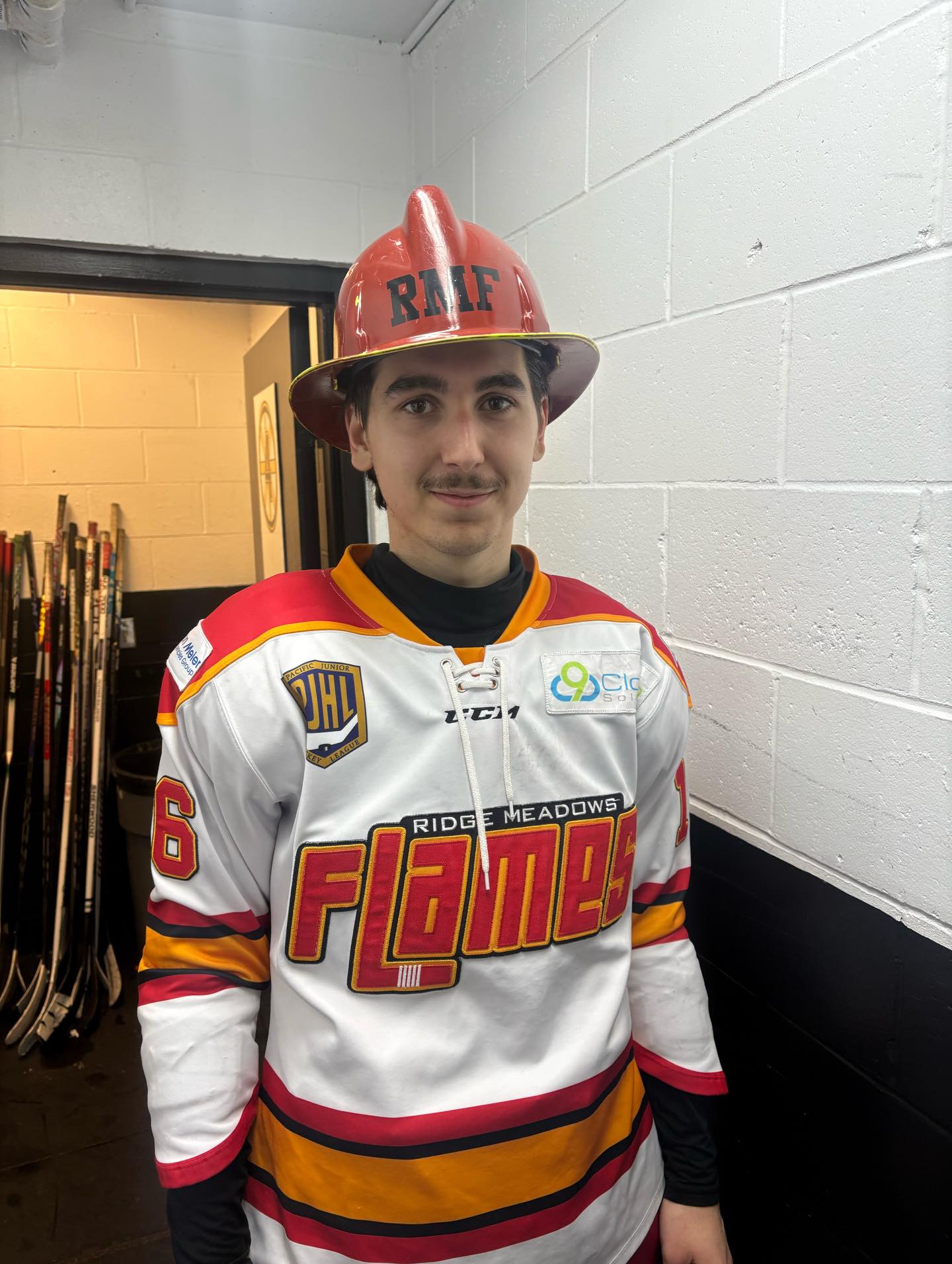 9-3 W @ Burnaby!

Marco Oliviero with 🚨 🚨, & wins the Hard Hat!

Next up is Delta Friday back at The Cam!

🔥🔥🔥🔥